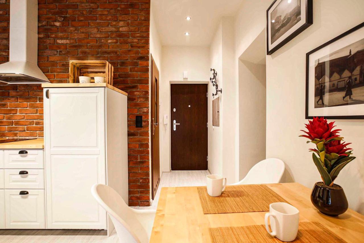 2-Room Apartment With Kitchen, Heart Of Cracow Old Town Краков Экстерьер фото